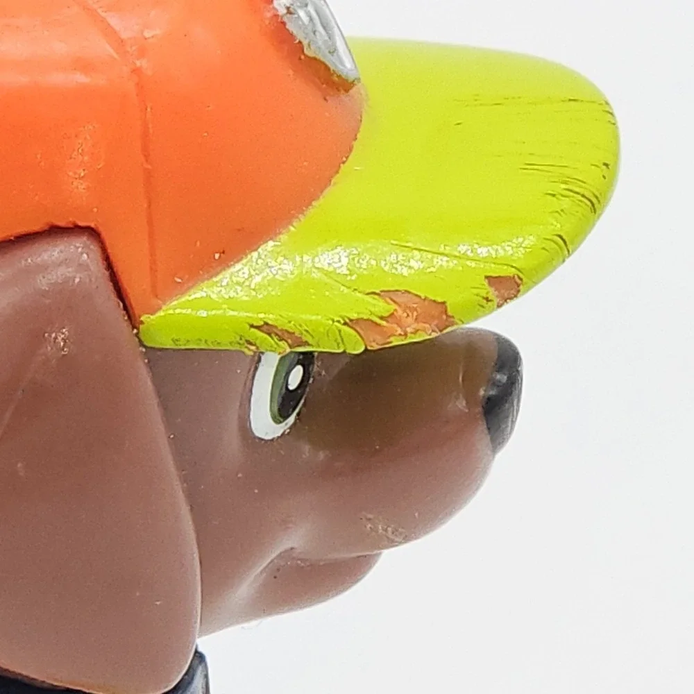 Paw Patrol Jungle Rescue Zuma Poseable Pup Figure